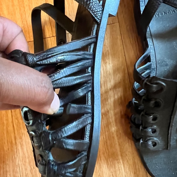 Authentic Givenchy Gladiatot PVC Sandals 40 - Picture 4 of 6